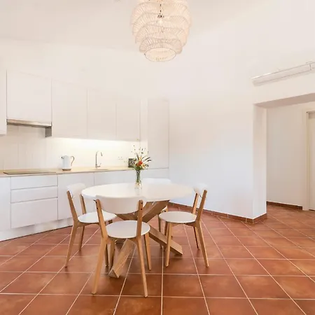 Quinta Da Baleeira Feriehus *