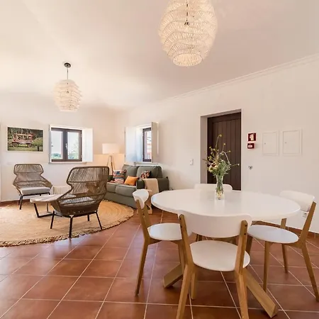 Quinta Da Baleeira Сasa de vacaciones *